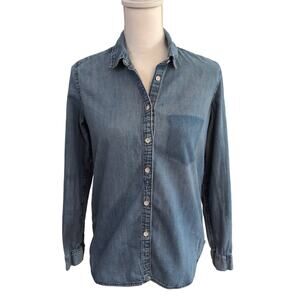 Gap Chambray Denim Button Down Shirt Size Small